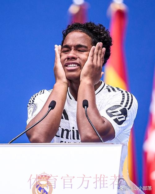 马卡:皇马认为恩德里克效率很高 攻击力让人惊讶 马卡:皇马认为恩德里克效率很高 攻击力让人惊讶